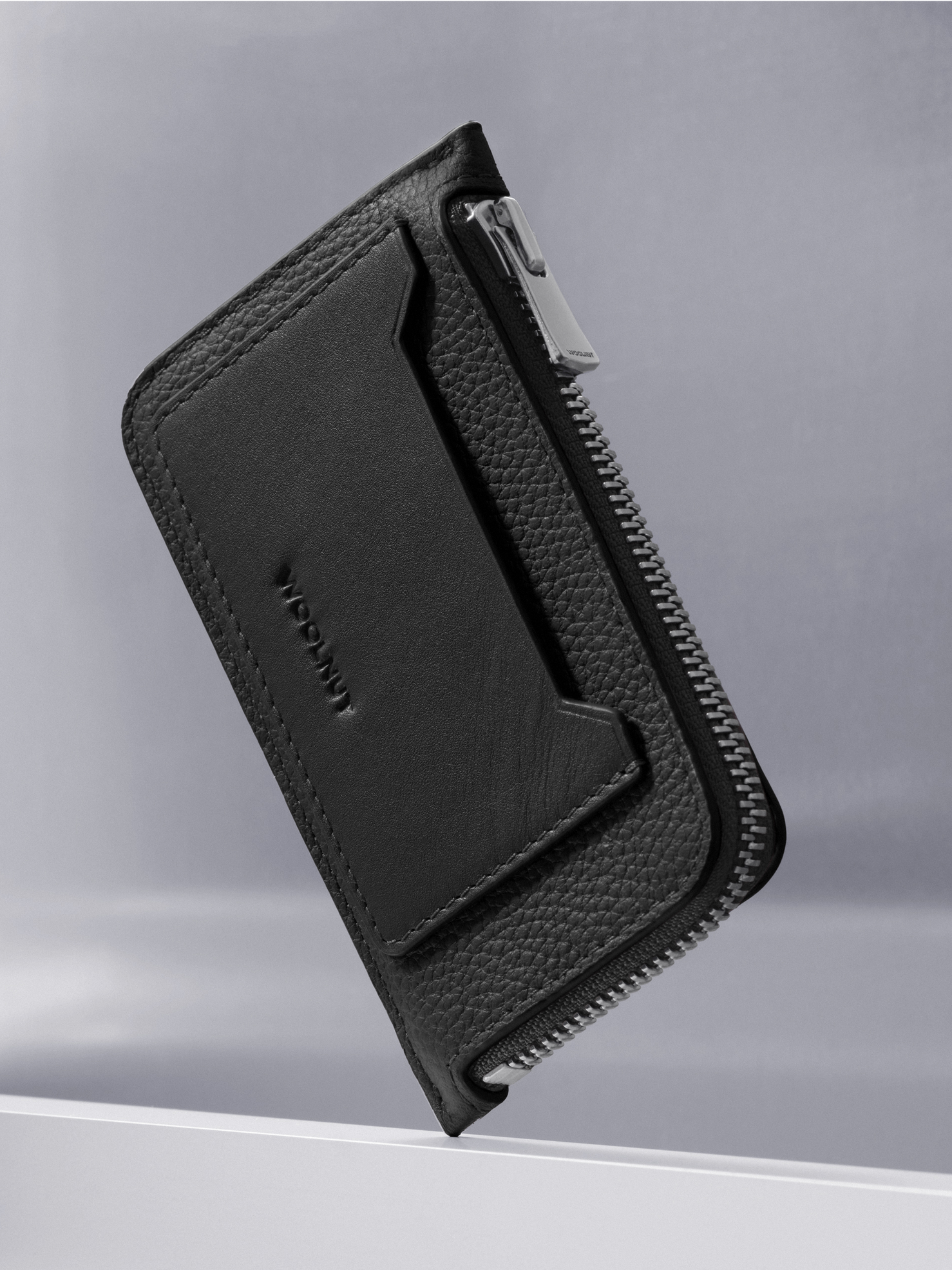 Woolnut Leather Folio Wallet - Black