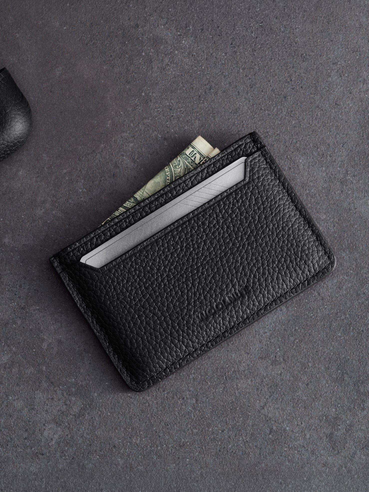 Woolnut Leather Card Holder - Black