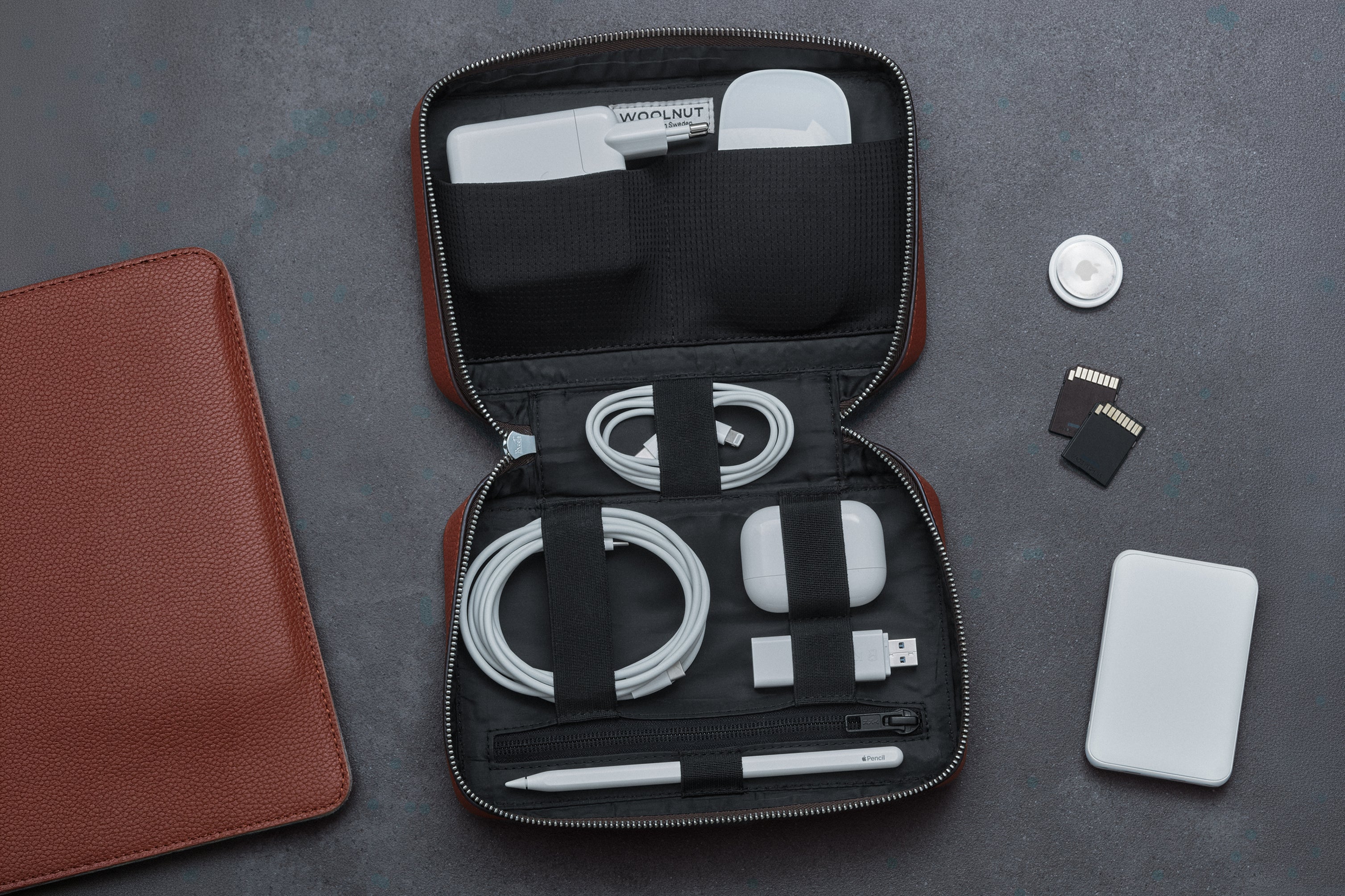 Woolnut Leather Tech Organiser - Cognac