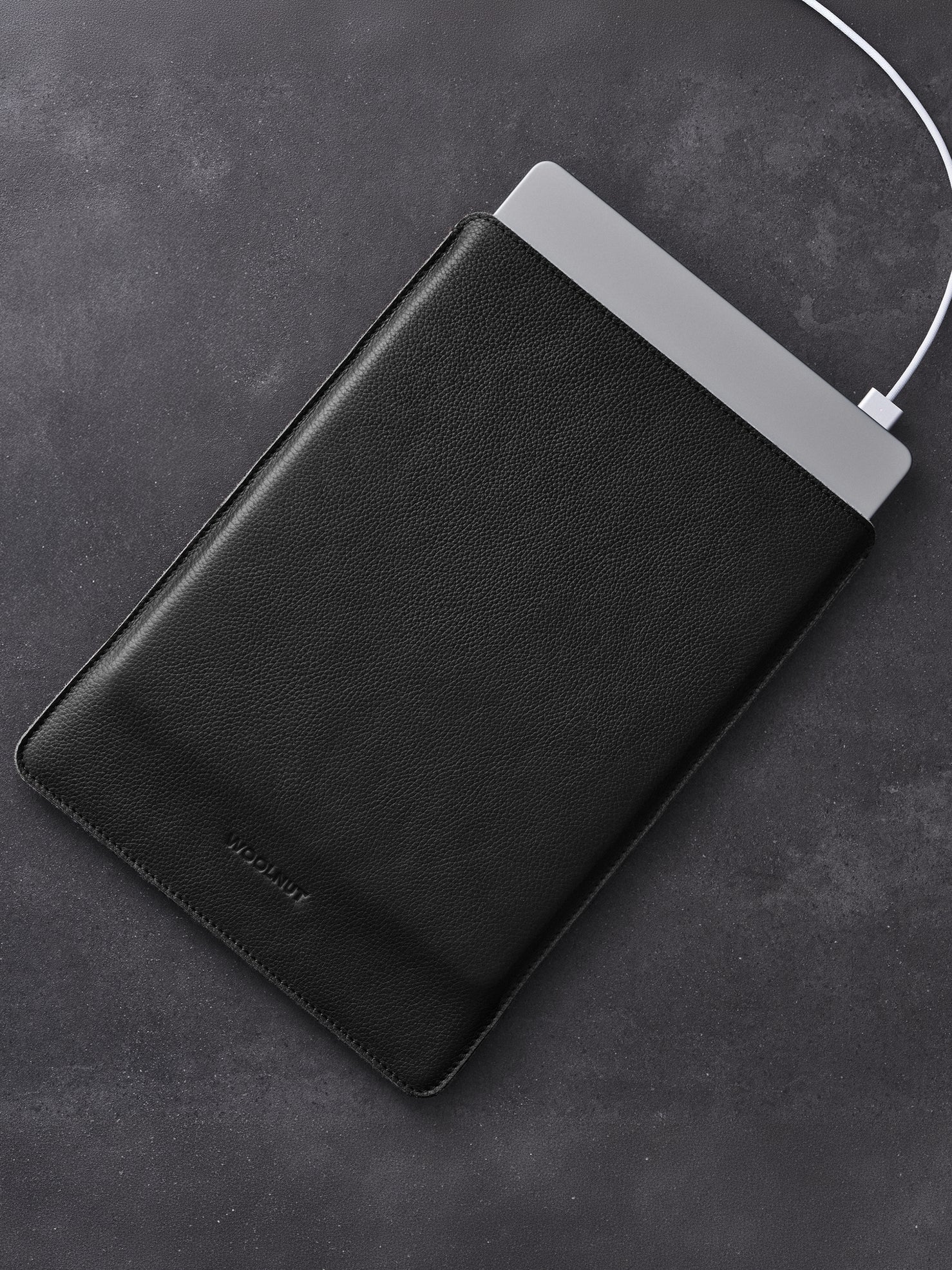 Woolnut Leather Sleeve for 16-inch MacBook Pro - Black