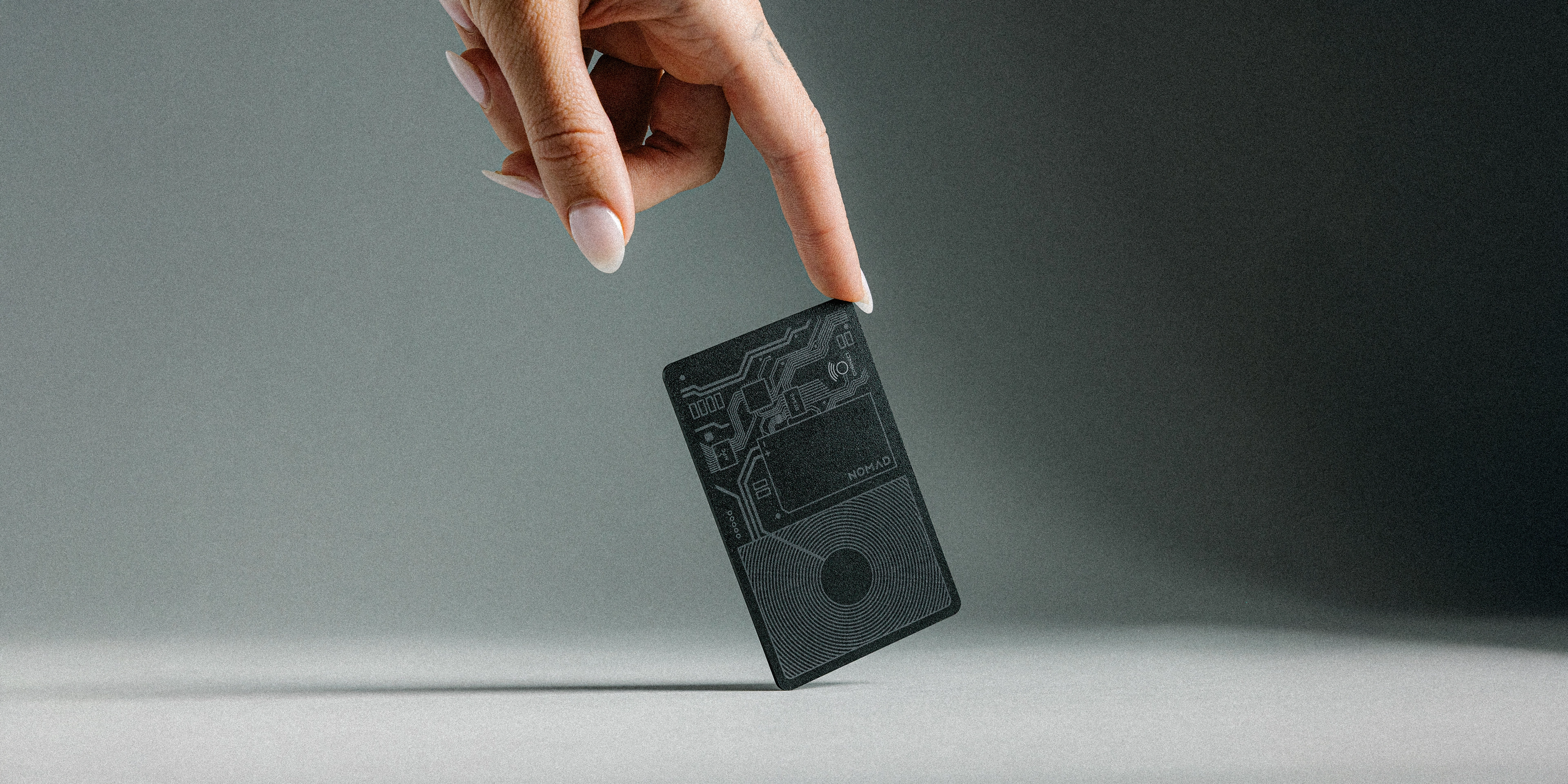 Nomad Tracking Card Air v2 for Apple Find My - Black